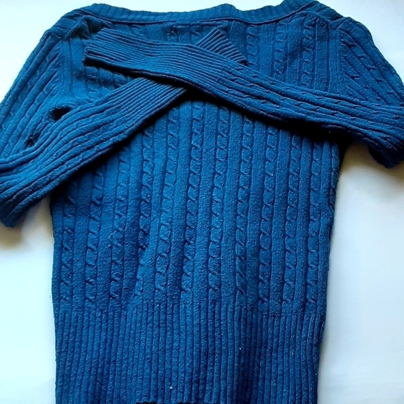 American Eagle Outfitters vneck sweater size m - Picture 6 of 7